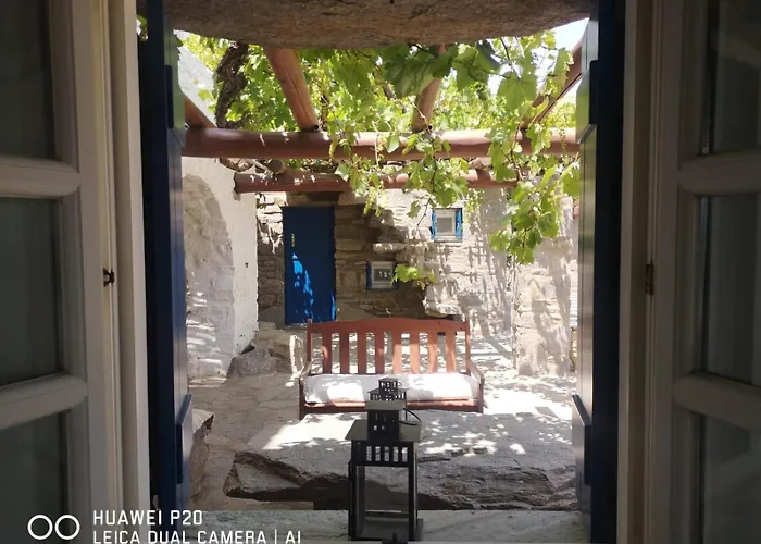 Antinaxos * Αμπελάς