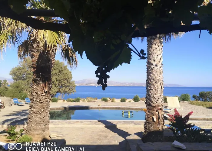 Antinaxos Αμπελάς